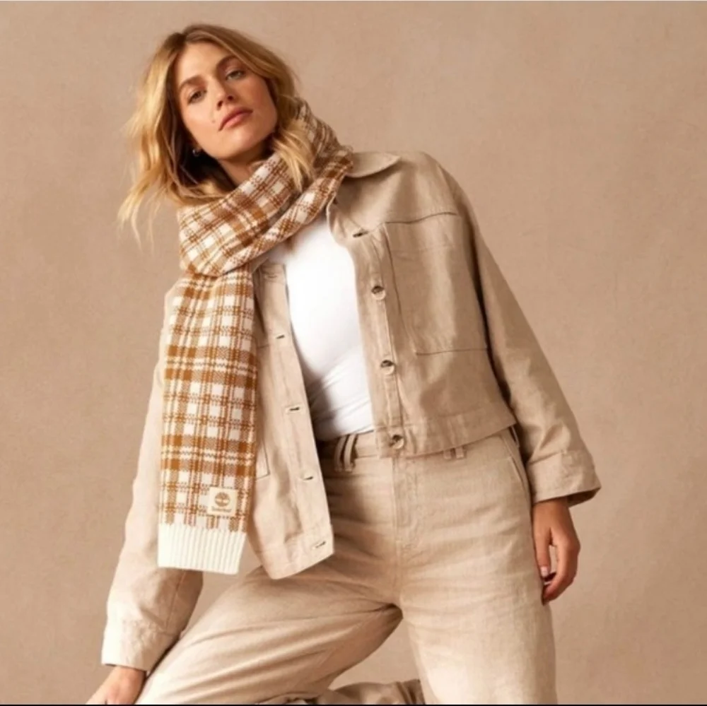 NWT Timberland cream and tan plaid scarf